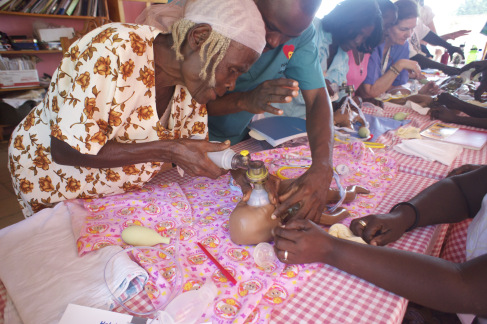 Helping Babies Breathe class at Bode me Limbe